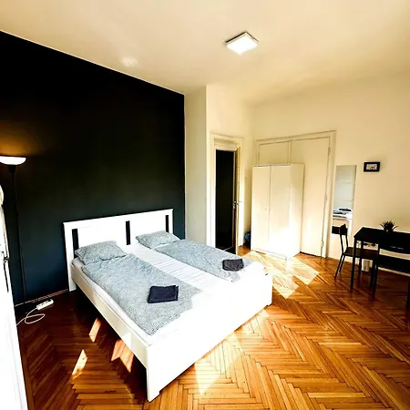 Casa Del Rio * بودابست